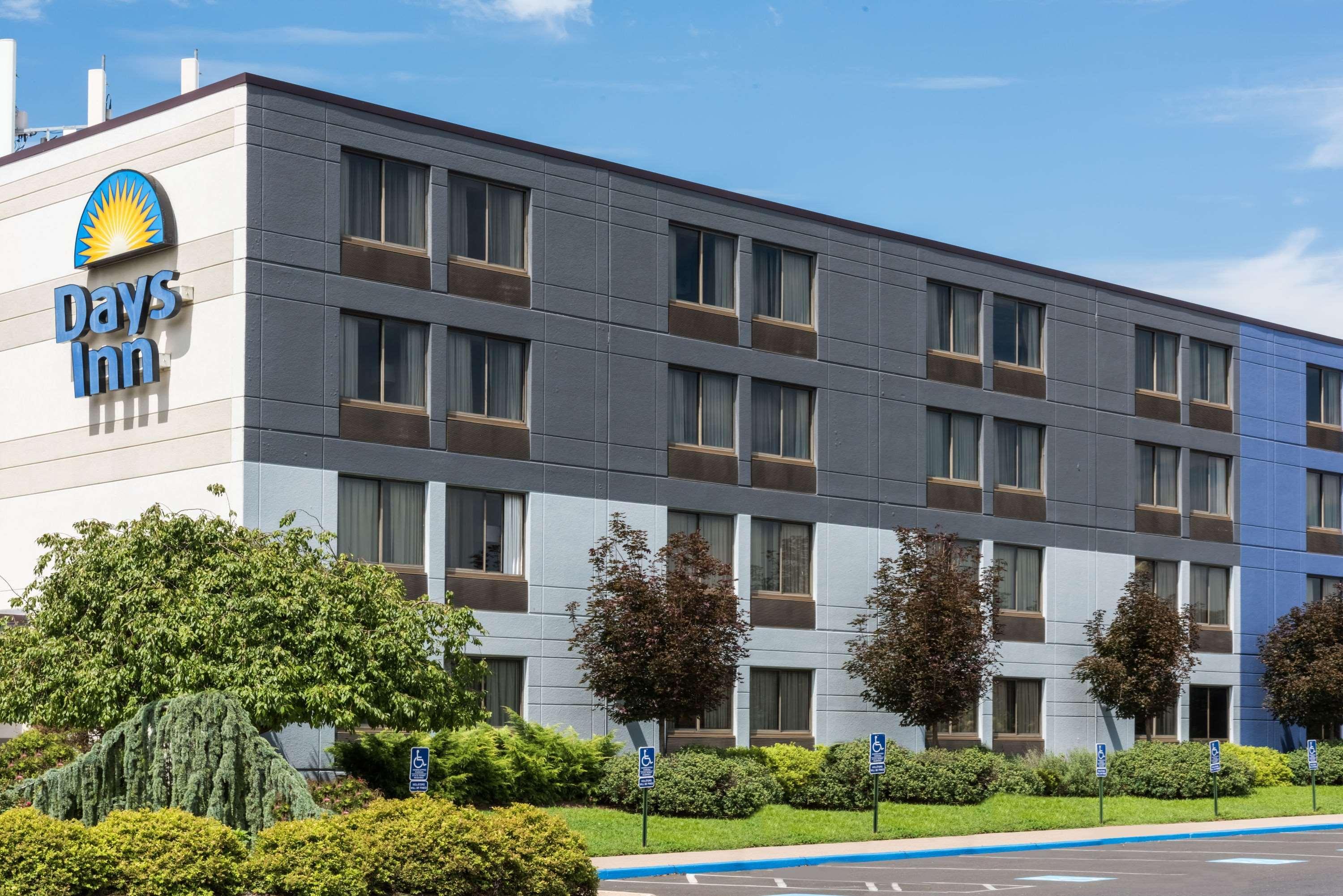 Days Inn By Wyndham Horsham Philadelphia Eksteriør bilde
