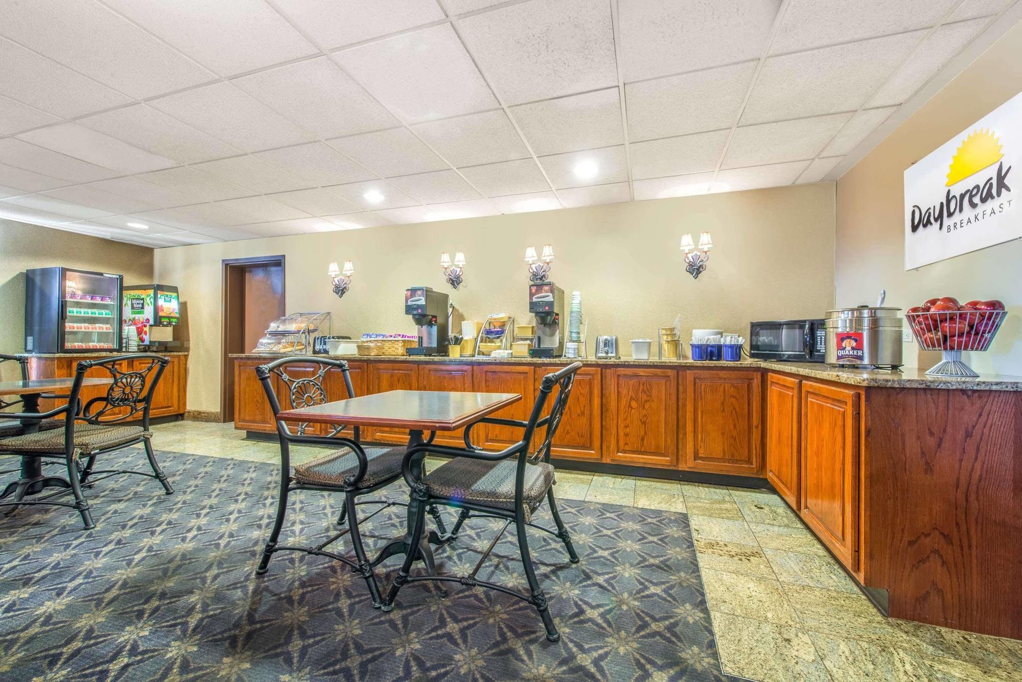 Days Inn By Wyndham Horsham Philadelphia Eksteriør bilde