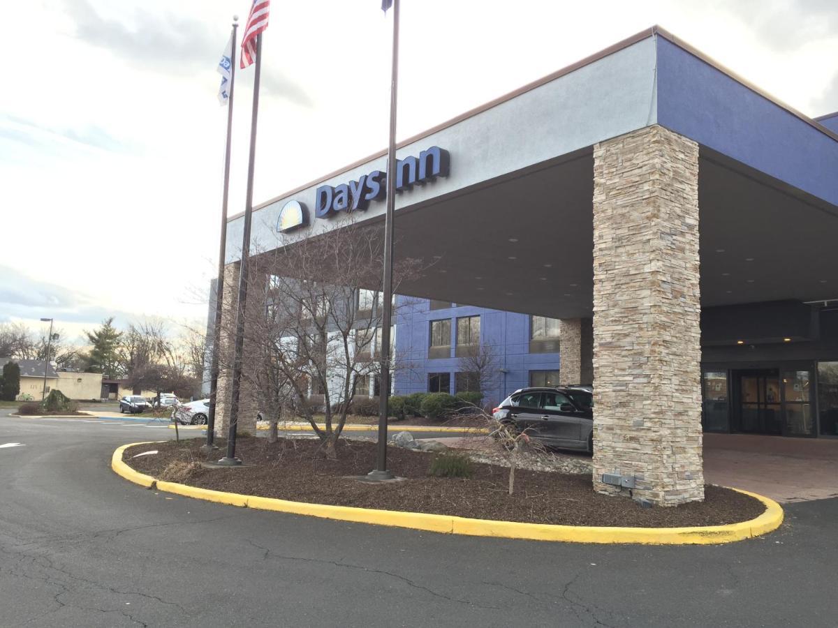 Days Inn By Wyndham Horsham Philadelphia Eksteriør bilde