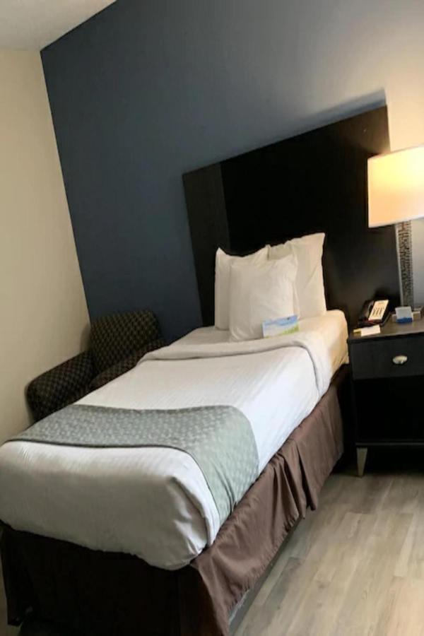 Days Inn By Wyndham Horsham Philadelphia Eksteriør bilde