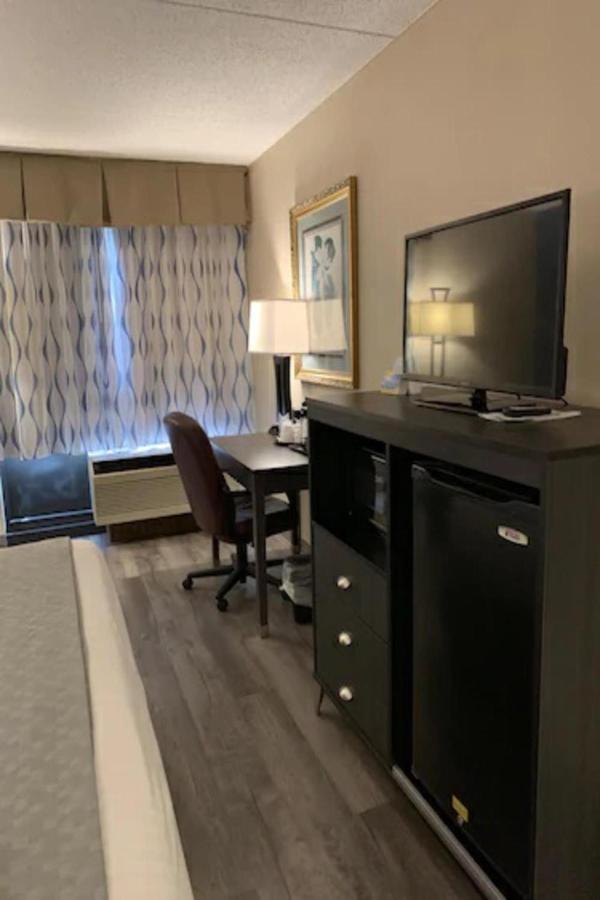 Days Inn By Wyndham Horsham Philadelphia Eksteriør bilde